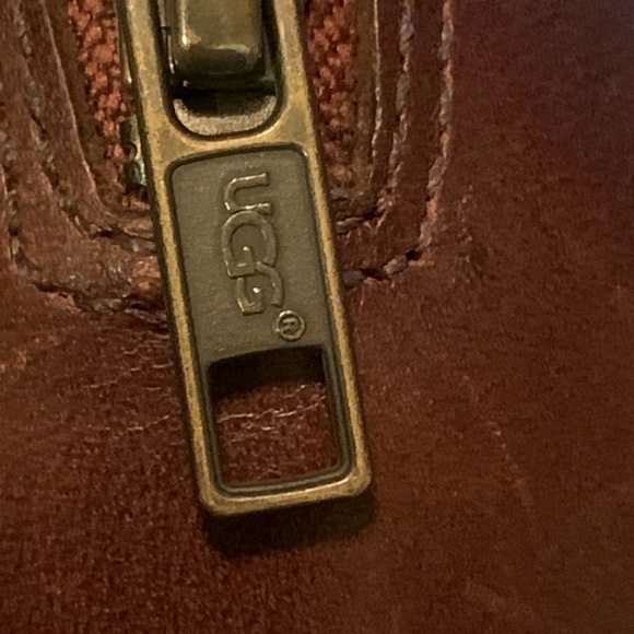 UGG Seldon Leather Tall Boots Back Zip Size 6 Dark Chestnut Brown 1006038 - Picture 8 of 9